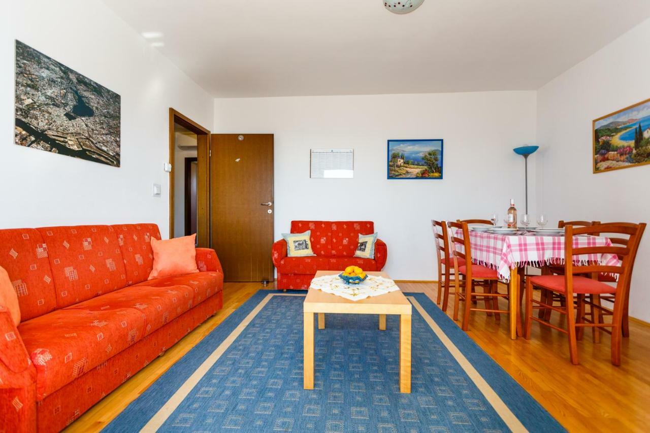 Apartment Anton Крк Екстер'єр фото